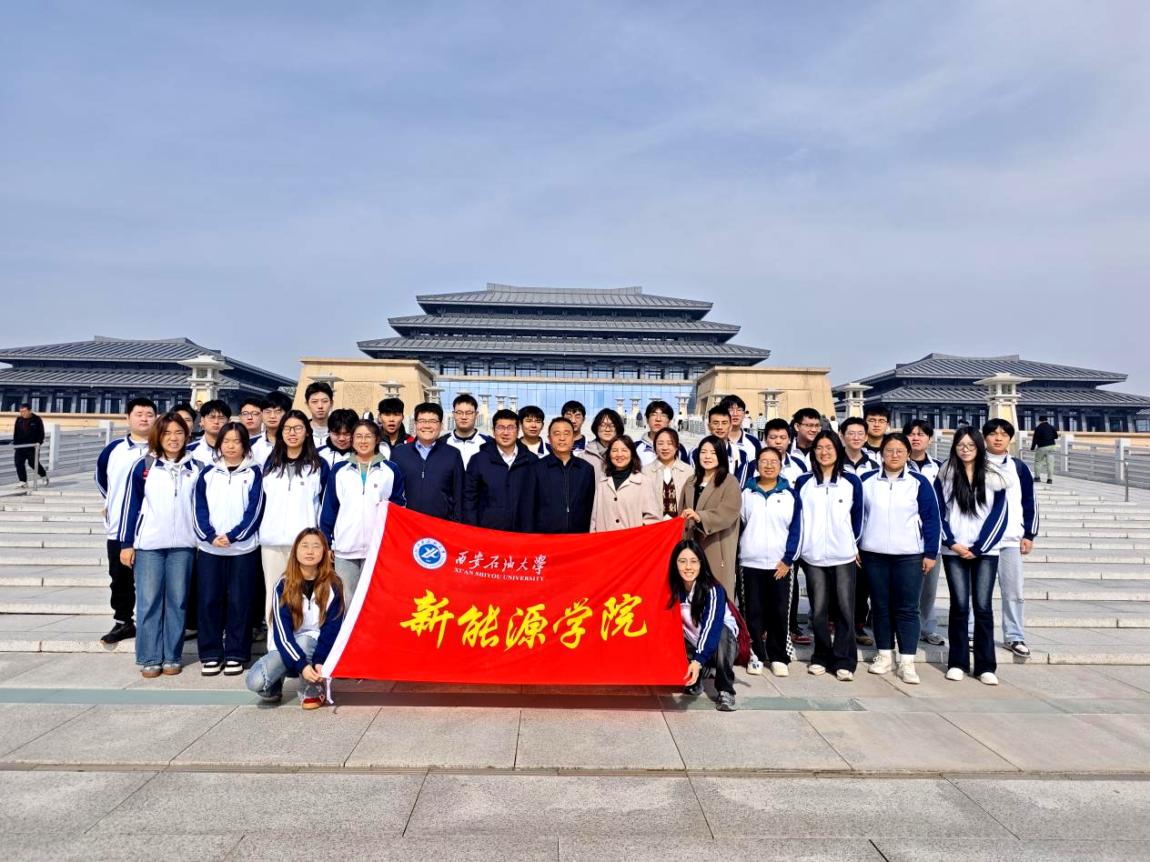 “一堂行走的思政课”--公司党委副书记程永清为联系班级员工讲...